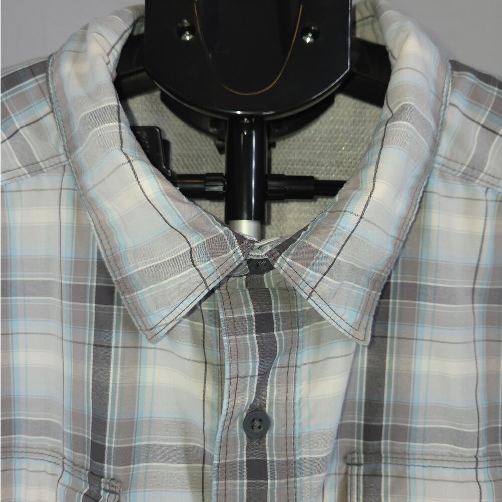 The North Face XL Plaid Button Up Shirt Mens Short Sleeve Outdoor Hiking Gray